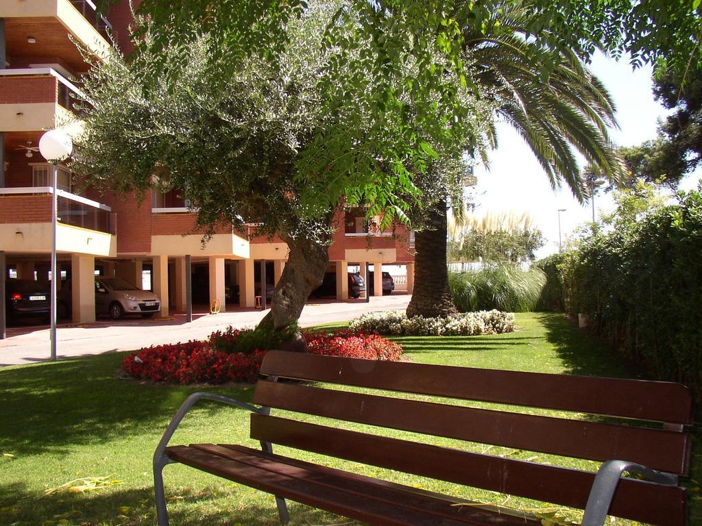 Apartamentos Alquihouse Vilafortuny Cambrils Eksteriør bilde
